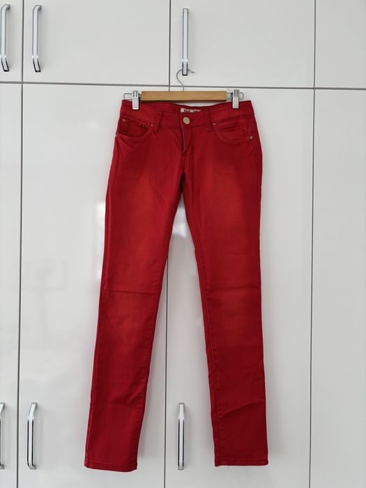 Дамски дънки, червени