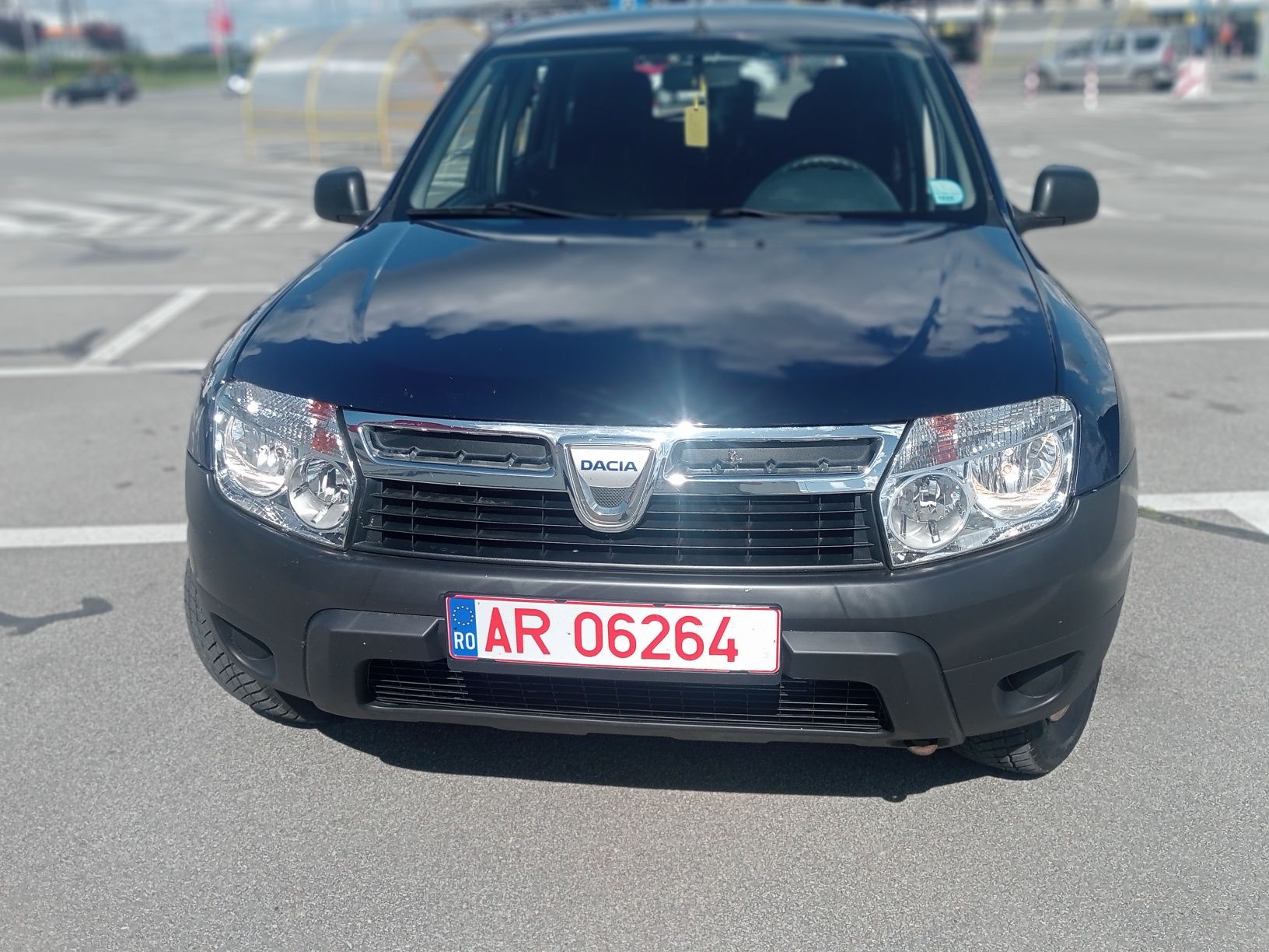 Vând Dacia Duster Benzina 1,6benzina 4400 euro