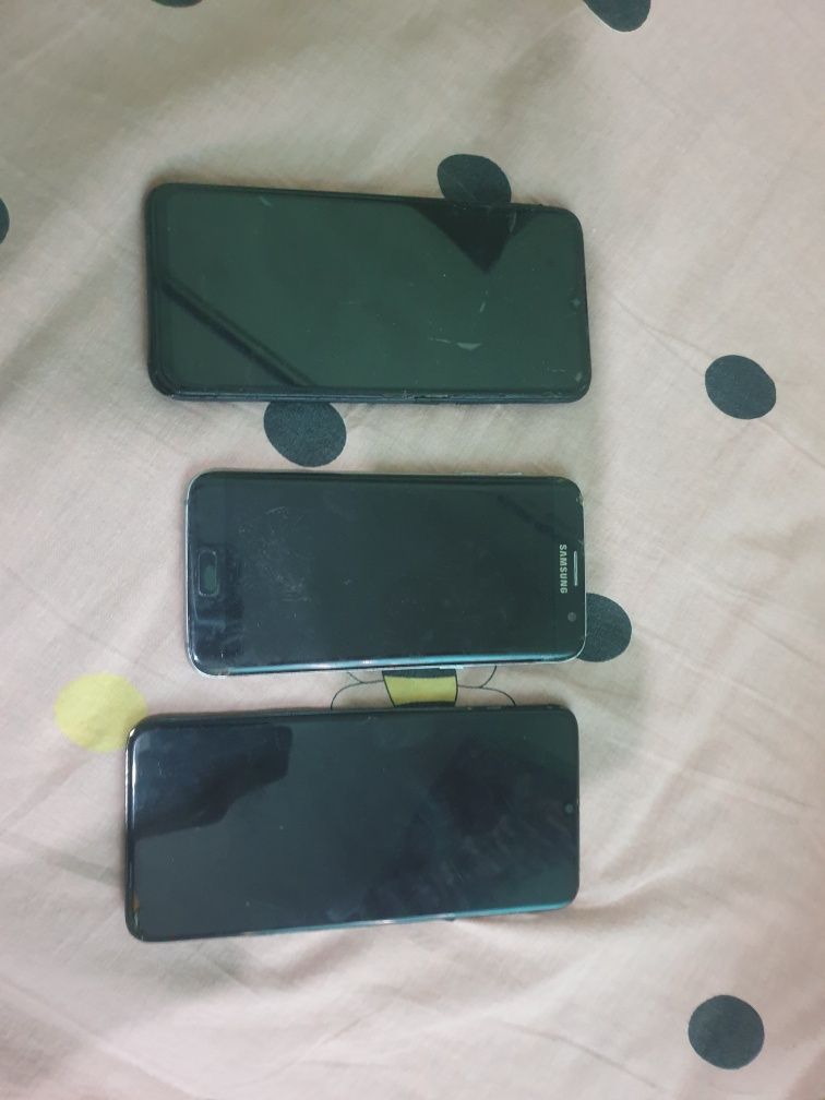 Telefonlar sotiladi