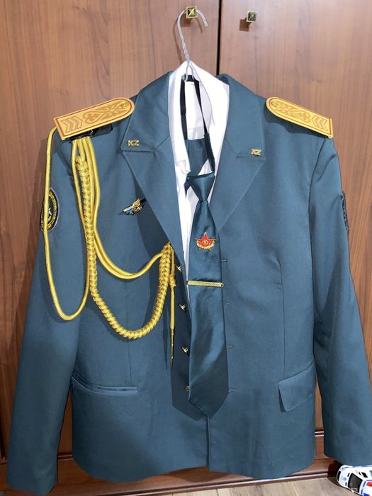 Мужская военная, парадная форма