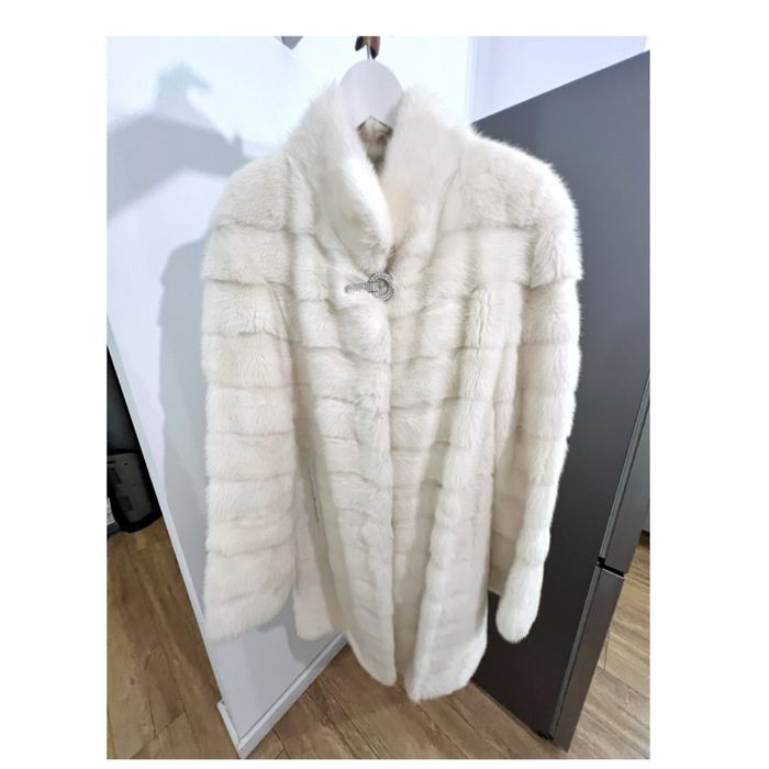 Шуба норковая женская белая кремовая бежевая