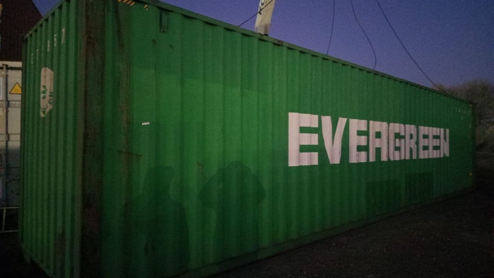 Контейнер 40 тонник фут