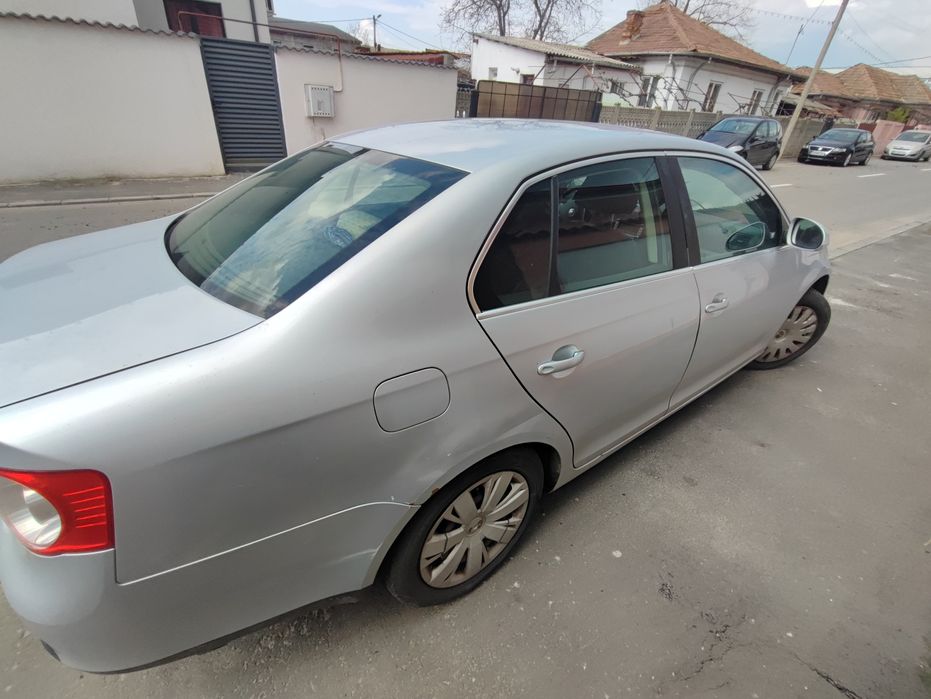 VW Jetta 1.6 benzină + GPL 2007