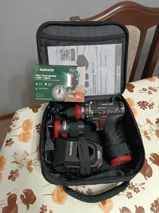 Bormașină Parkside 12 v și Lanterna 12 v noi