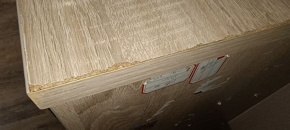 Birou elev  cu sertar si spatiu depozitare