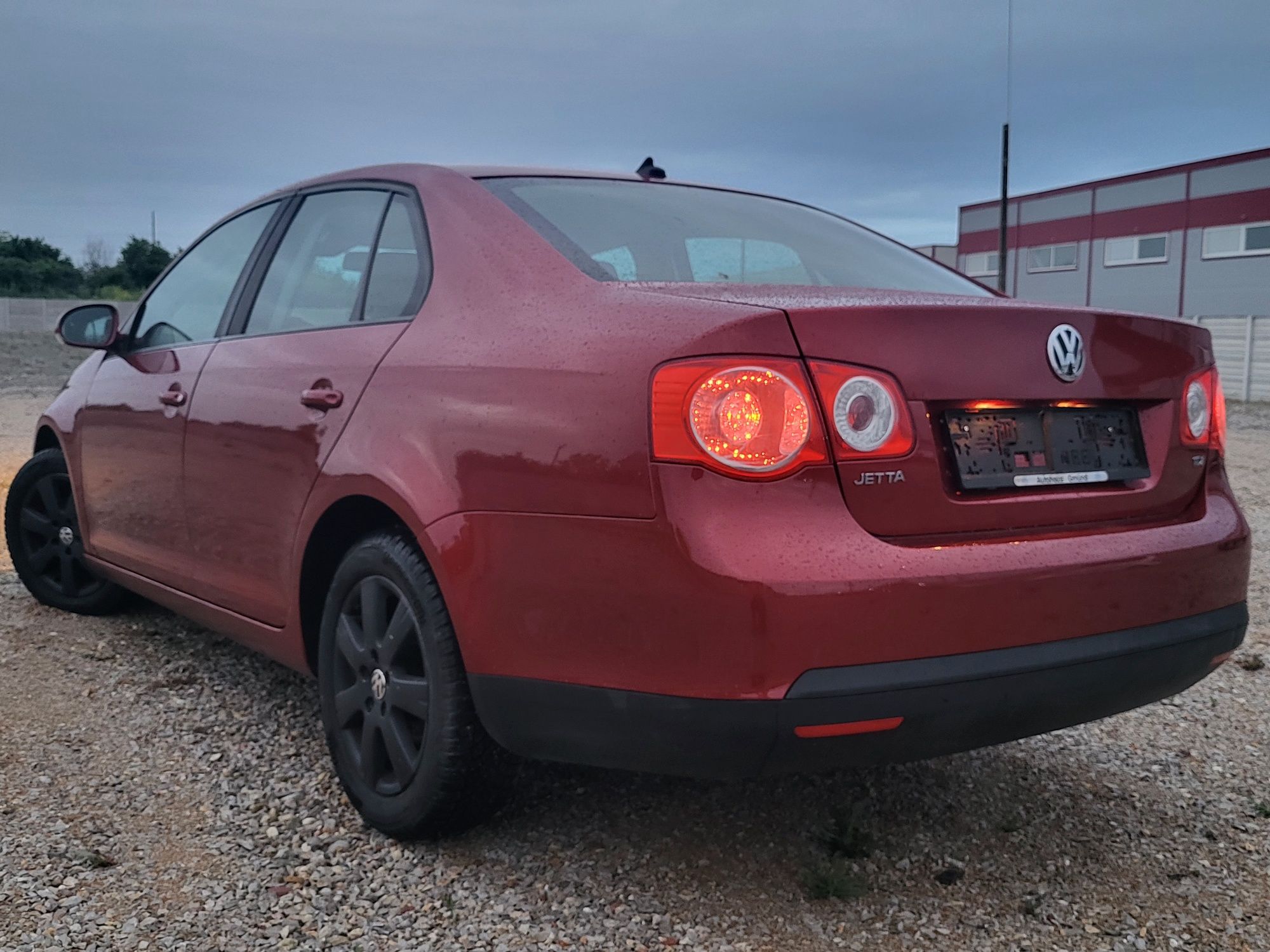 Jetta Anul 2010 Euro5 1.6 tdi 105cp Jante aluminiu Cauciucuri iarna