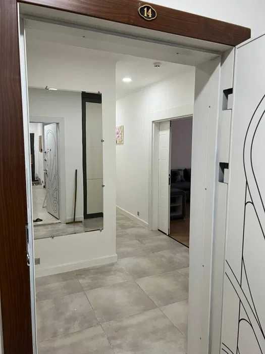 Срочно сдам квартиру в аренду! 3/4/9 Метро Космонавтов 1*