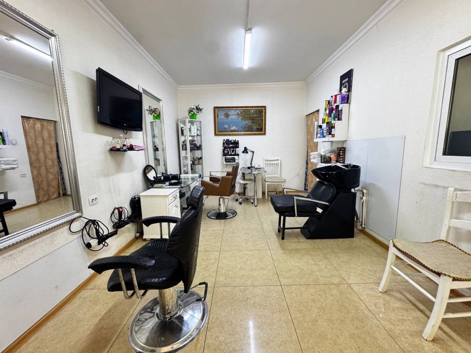 Продаётся нежилое помещение