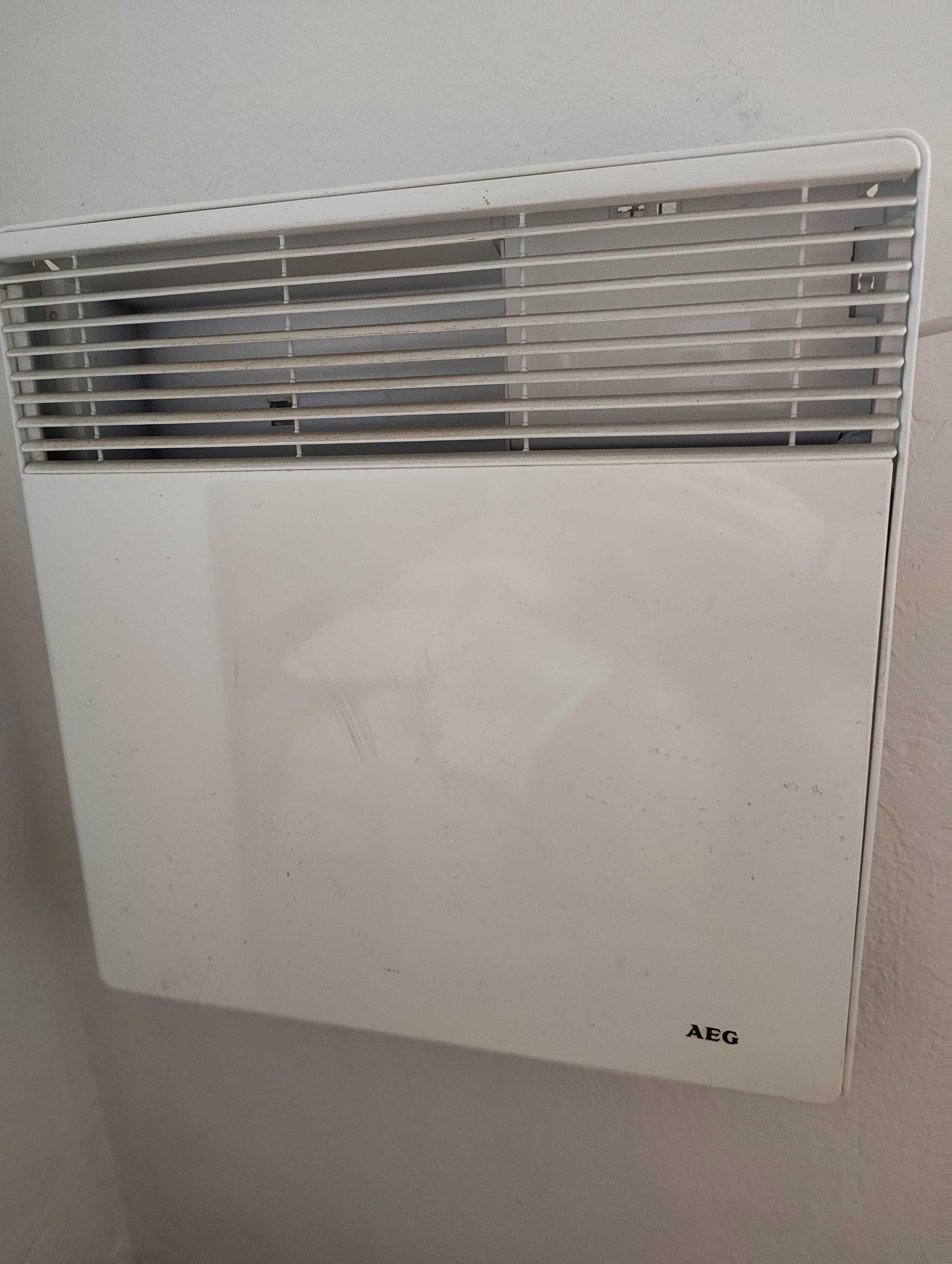 AEG конвектор радиатор 1KW