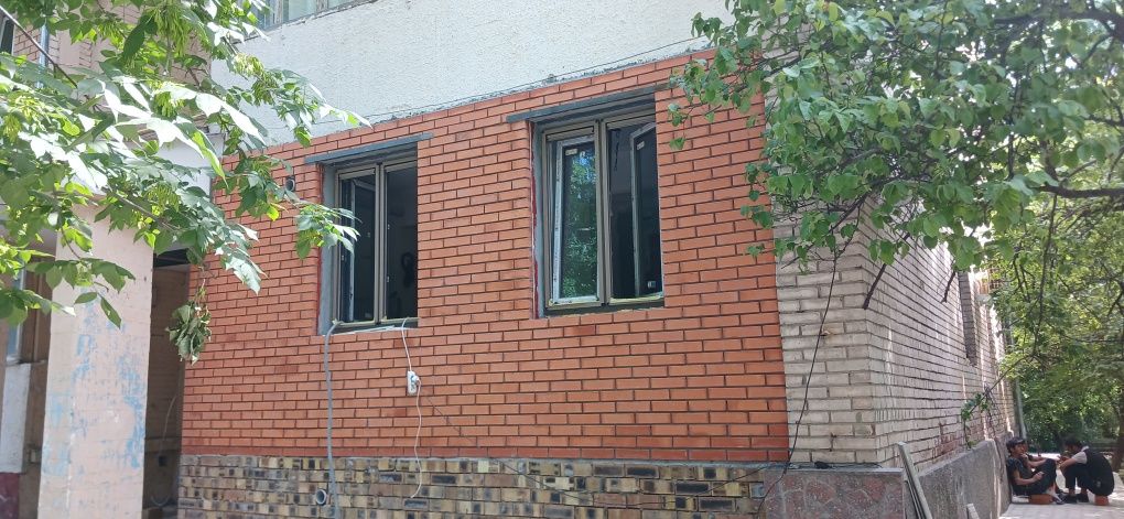 Balkonga g'isht teramiz