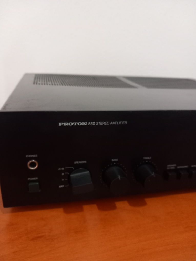 PROTON 550 amplificator
