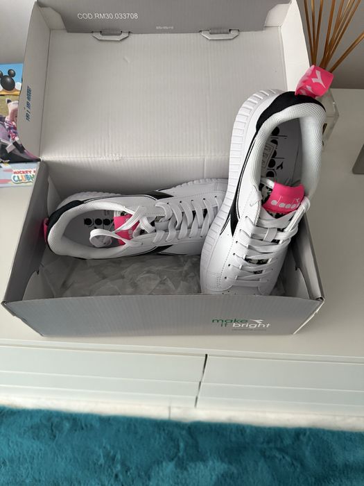 Adidasi diadora 37