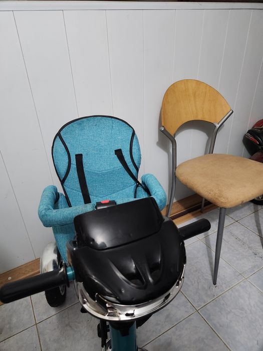 Продаётся велоколяска