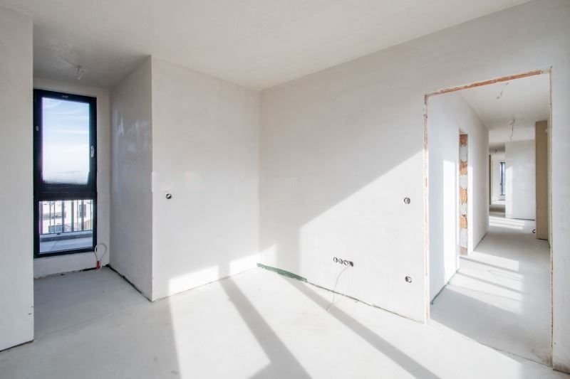 Продава се Четиристаен апартамент в София, Кръстова вада - 220 кв.м за 1519 €/кв.м - Снимка #2