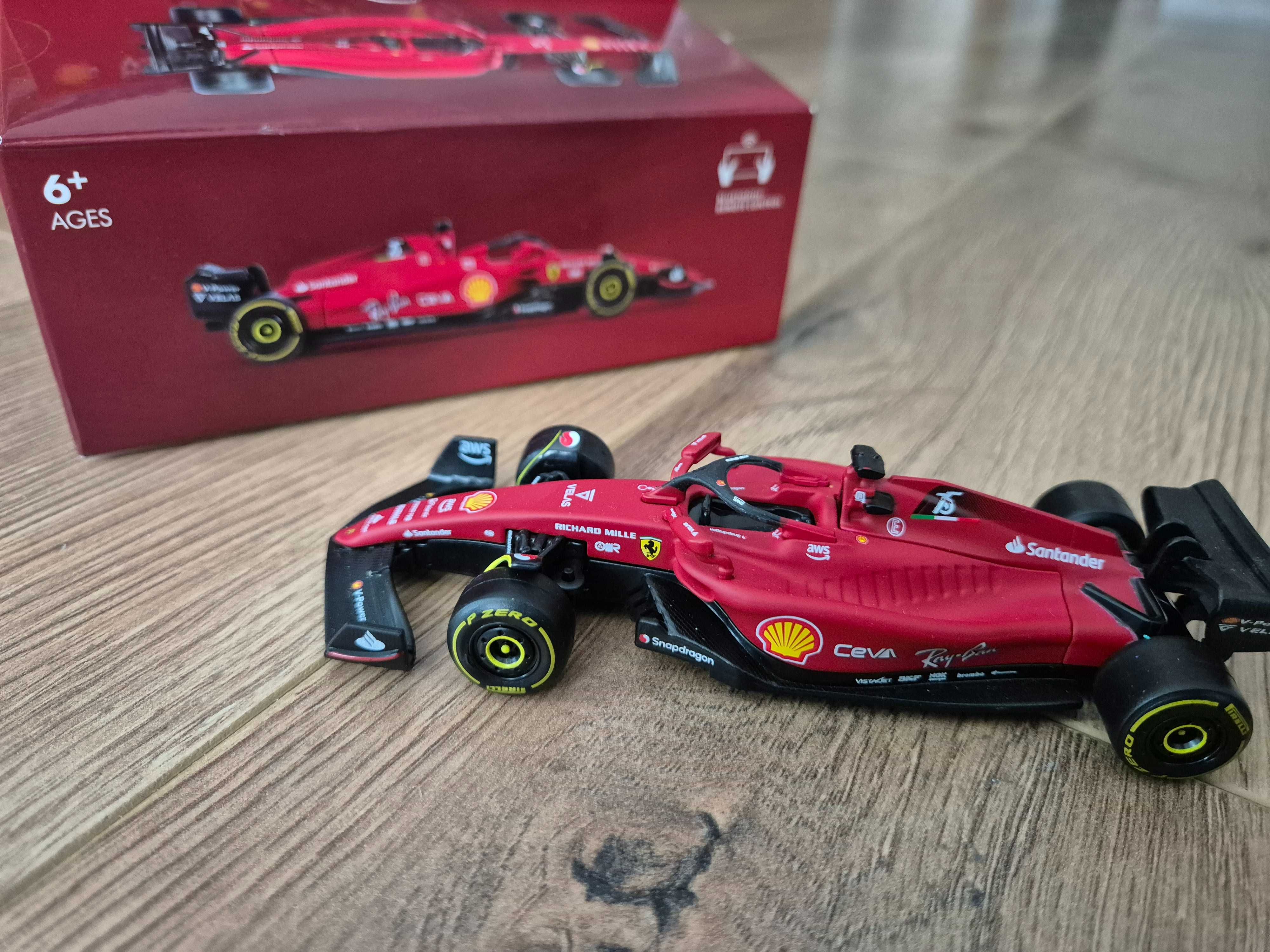 Vand macheta Ferrari F1-75, scara 1:24 by Bburago, control Bluetooth