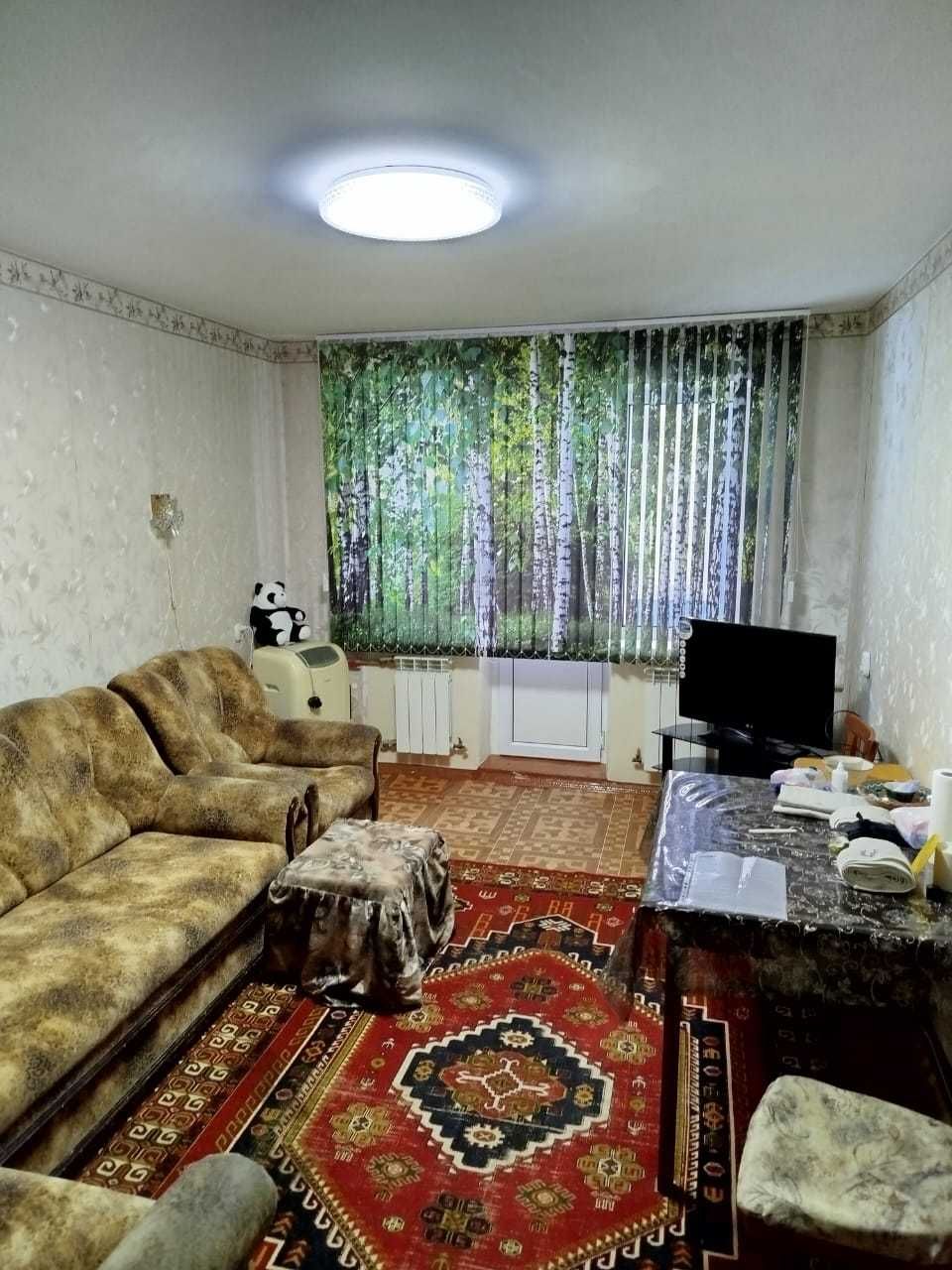 3 комн. кв. в центре города ул. Абая на 4 эт. не угловая