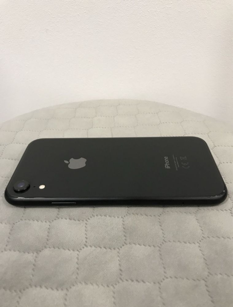 iPhone XR impecabil  Liber Retea