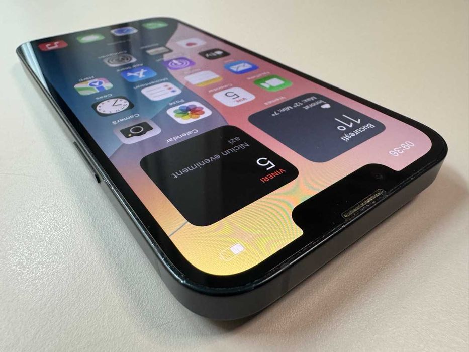  Apple / iPhone 14 128 Gb / Midnight