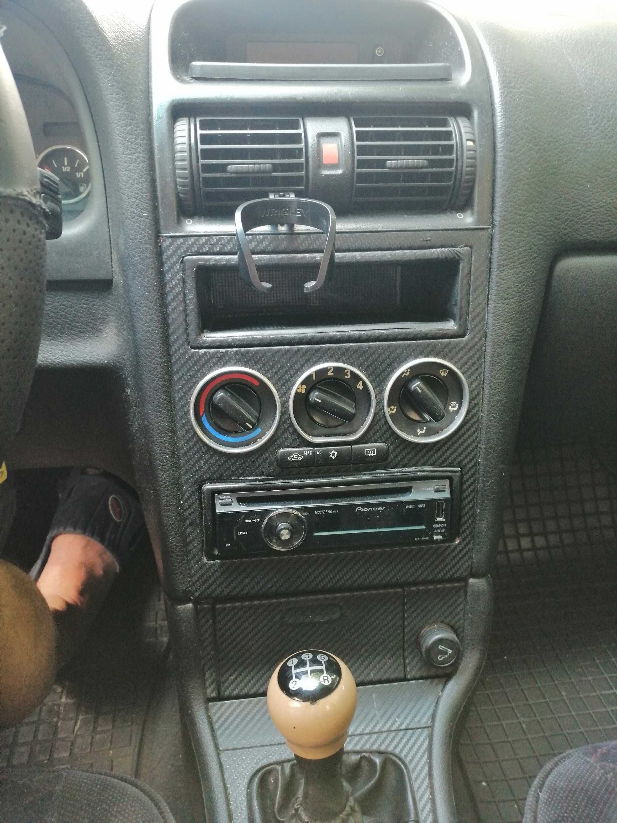 Продавам OPEL Astra G дизел  2000 кубика, 101 к.с.  01. 2000 г.