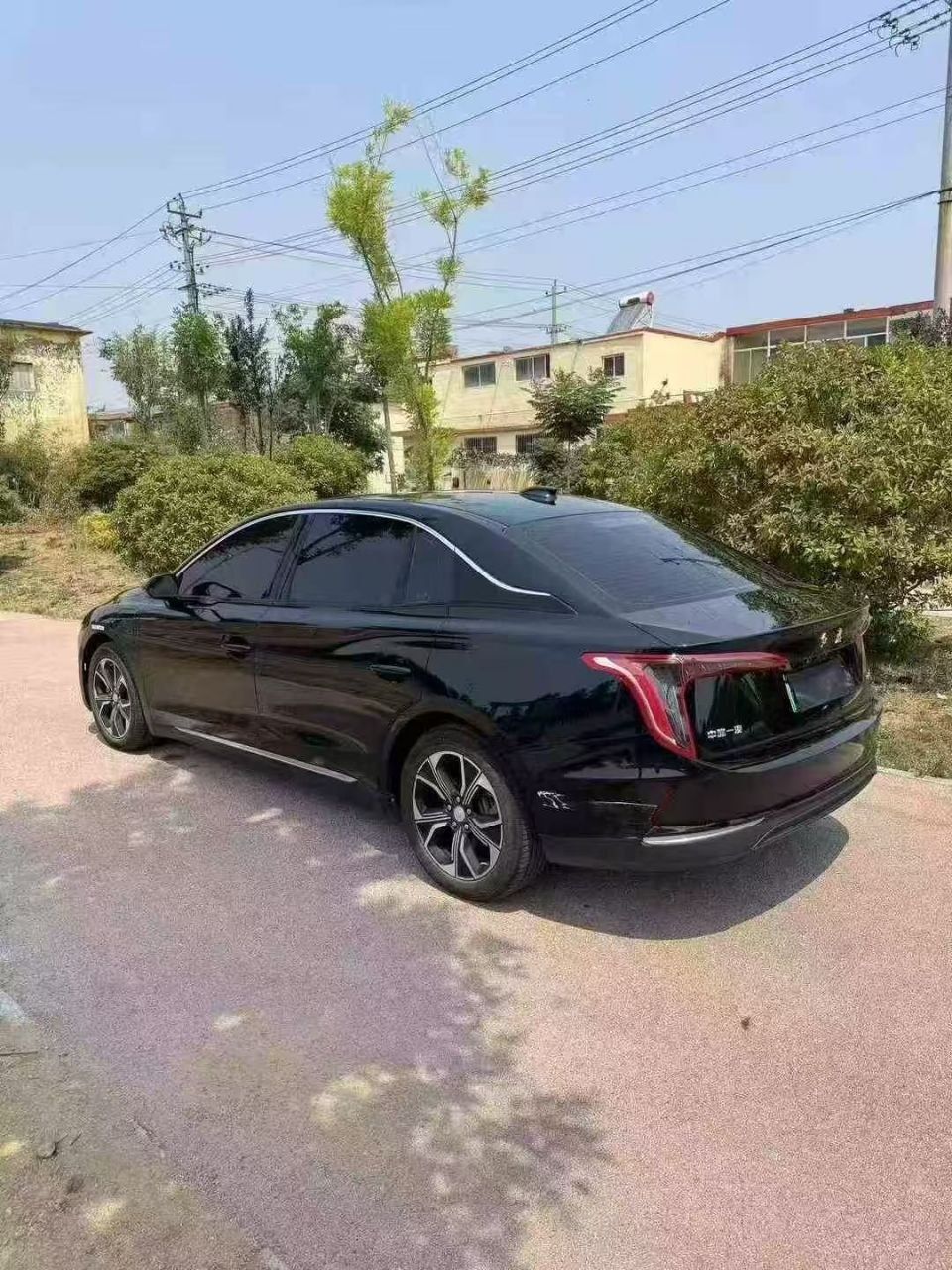 Hongqi E-QM5 FOB Toshkent