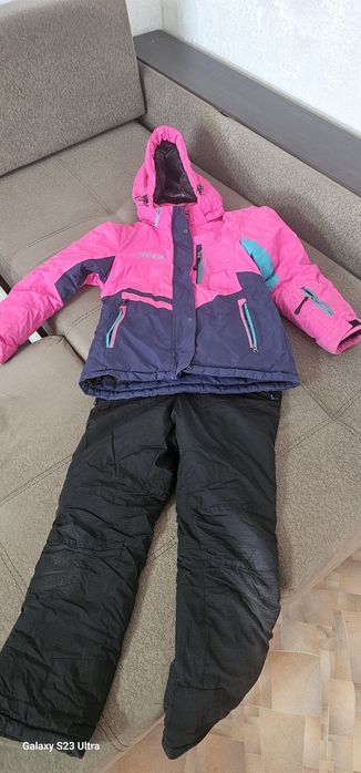 Костюм зимний на девочку рост 140