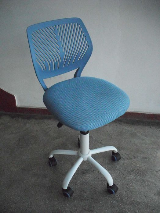 Scaun ergonomic de birou nou marca Carnation albastru