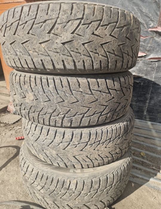 Зимняя резина в хорошем состоНии