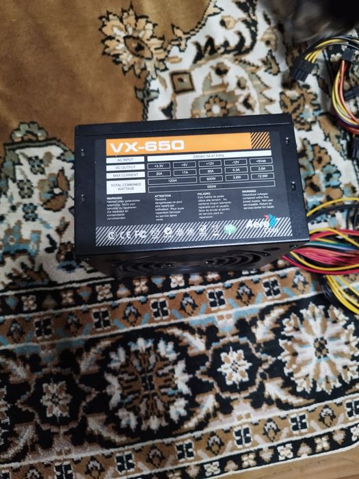 Продам блок питания 650w.