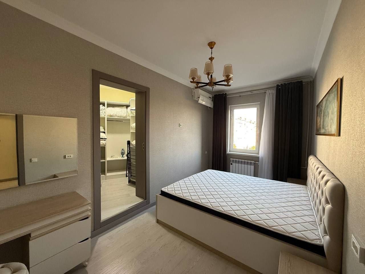 Сдаётся 3в4 ком квартира, ор-р: метро Ойбек, 95 м²