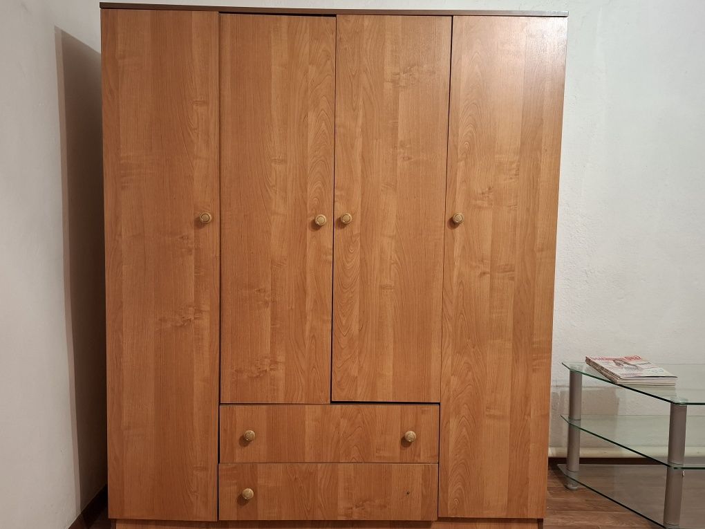 Шифоньер для спальни