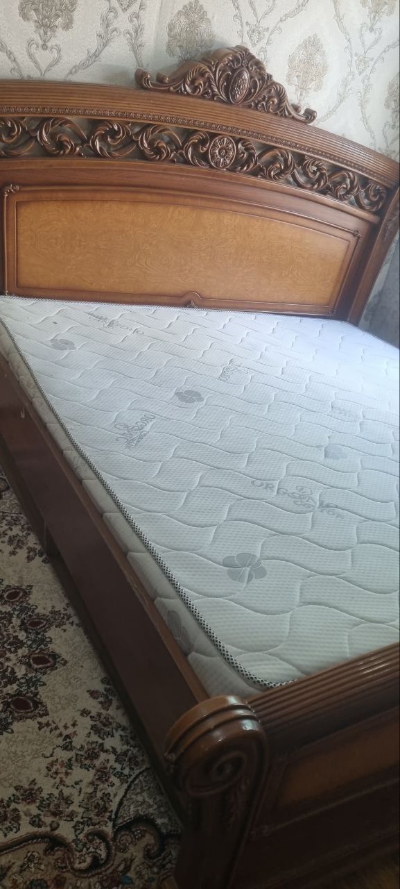 Срочно продам кровать китай