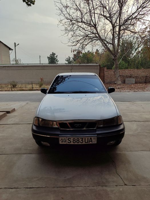 Нексия 1 донс матор сотилади.