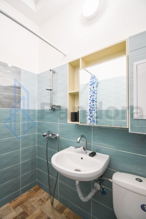 Дава се под наем Двустаен апартамент в София, Център - 55 кв.м за 510 € - Снимка #10