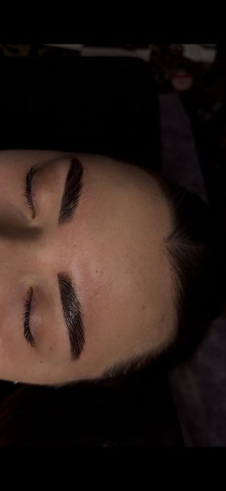 Мастер по ламинированию бровей и ресниц