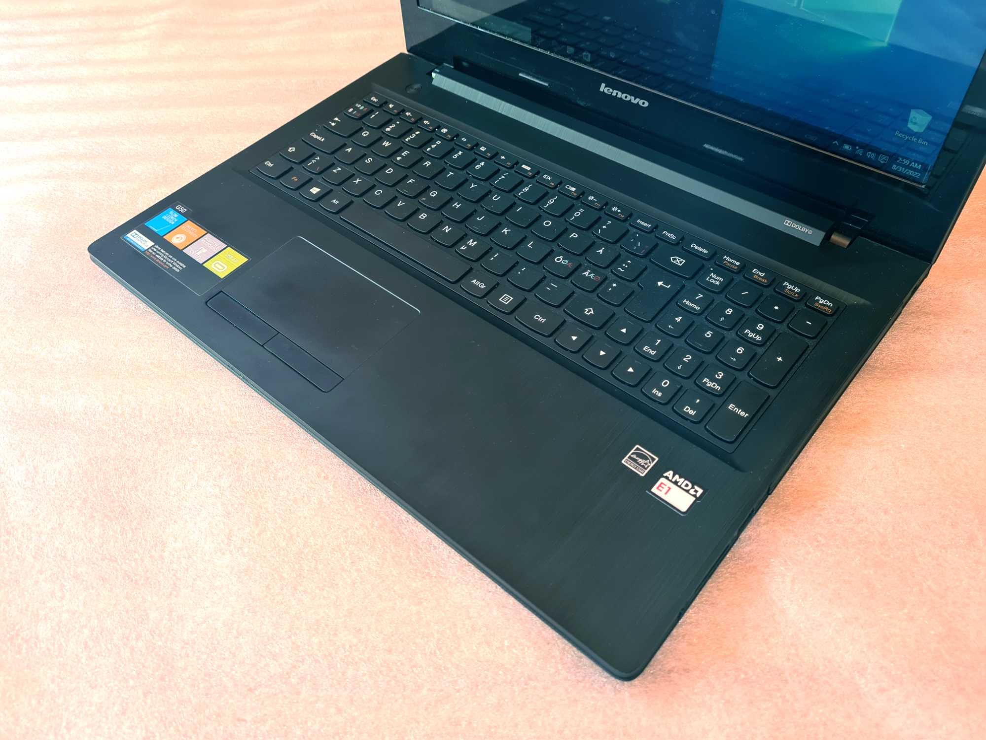 Laptop Lenovo G50 15.6" AMD Dual, 4 GB RAM, HDD 500 GB, video Dedicat