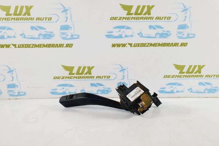 Maneta stergator parbriz 1k0953519h Volkswagen VW Golf 5 seria