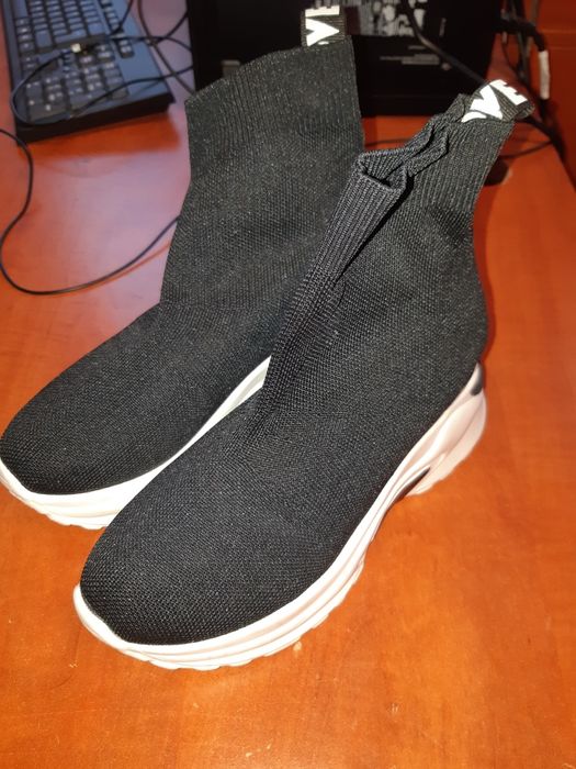 Ghete tip soseta negre