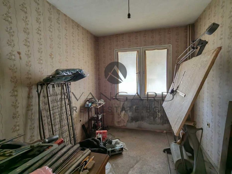 Продава се Тристаен апартамент в Пловдив, Кючук Париж - 70 кв.м за 1530 €/кв.м - Снимка #2