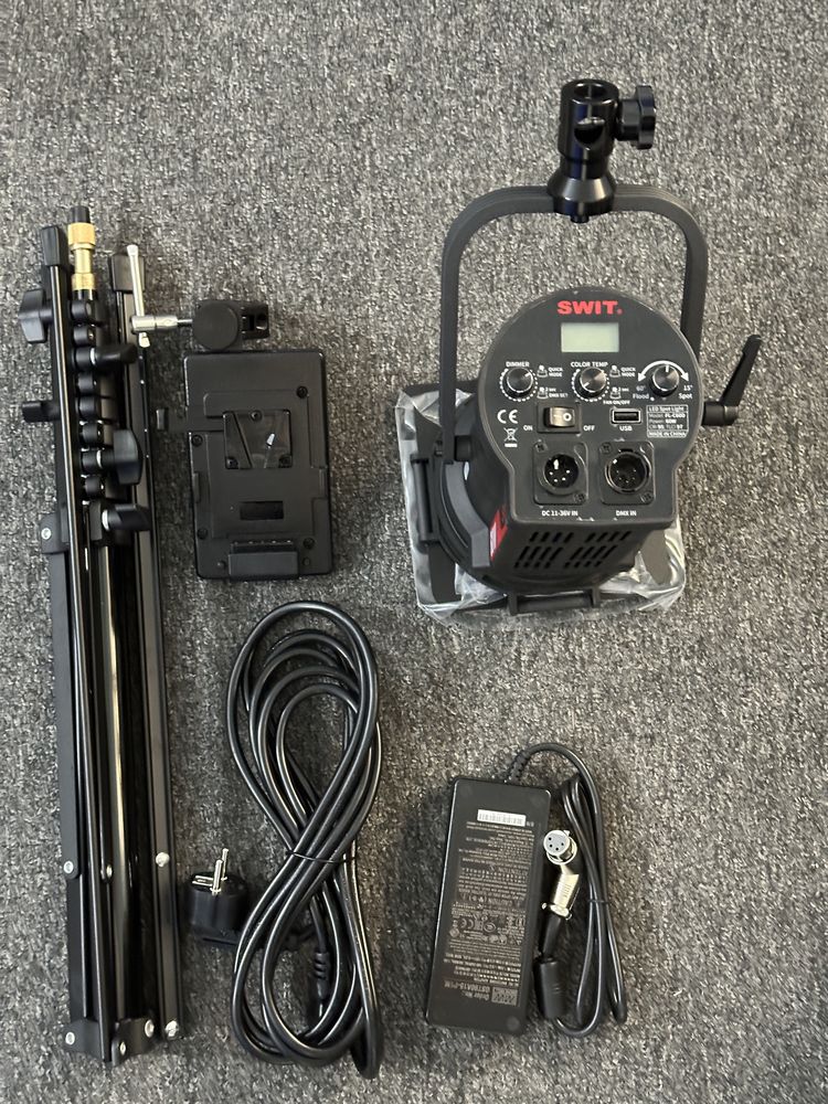 Постоянный свет SWIT FL-C60D