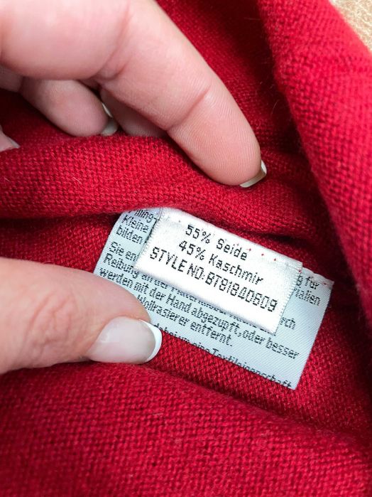 Дамски пуловер размер S КАШМИР и КОПРИНА поло яка червен къс ръкав