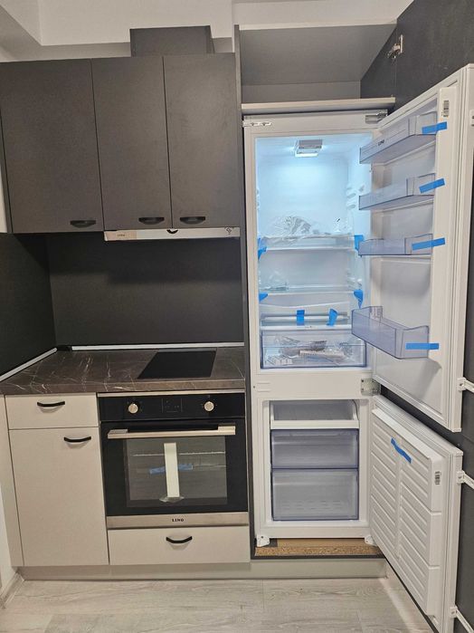 Продава се Тристаен апартамент в Варна, Базар Левски - 60 кв.м за 2999 €/кв.м - Снимка #2