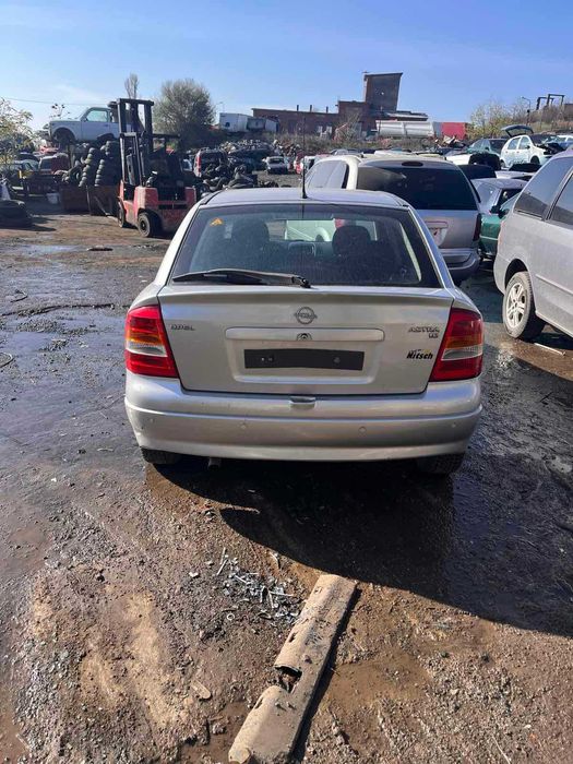 Опел Астра Г ЦЦ 1.6 бензин автоматик 1998 година на части