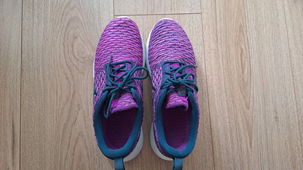 Nike Roshe Flyknit