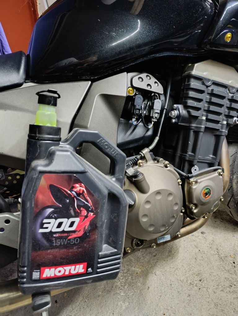Kawasaki   Z750S