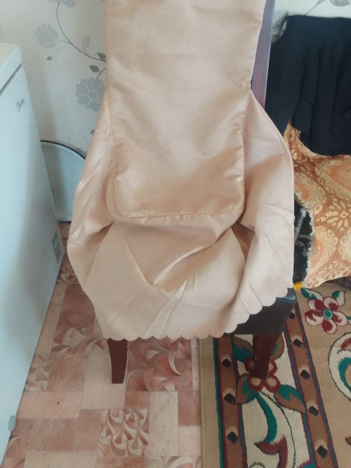 Продам чехлы на стулья