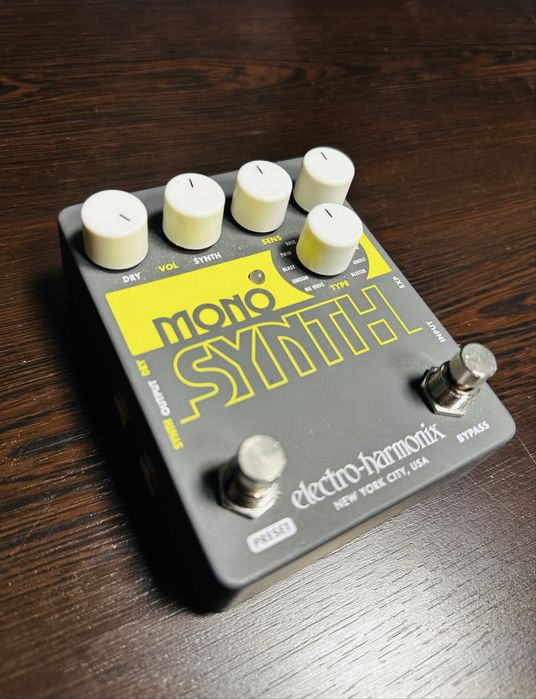 Mono Synth педал за китара