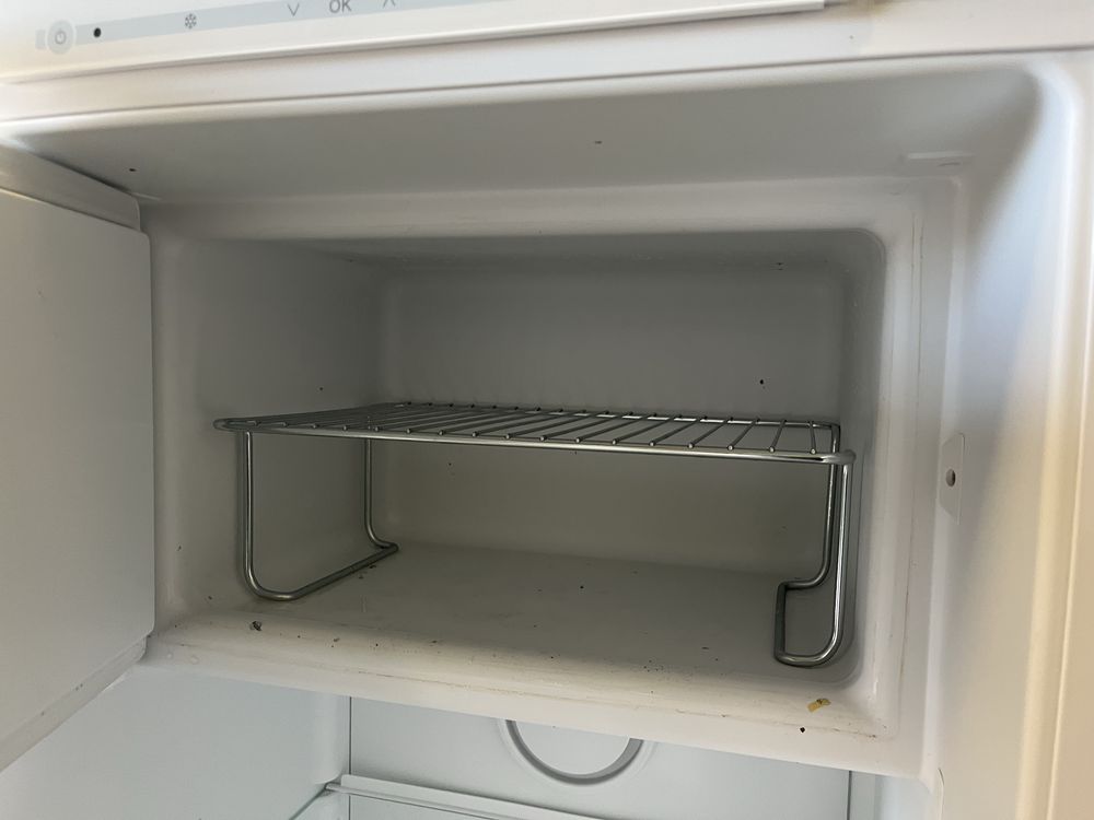 Хладилник за пълно вграждане Miele No Frost (55x178см)