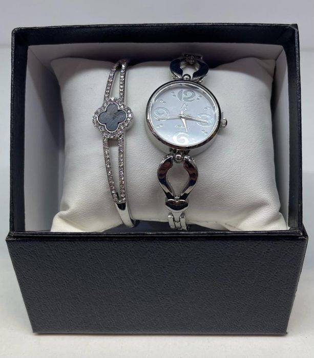 Set cadou ceas și brățara de dama