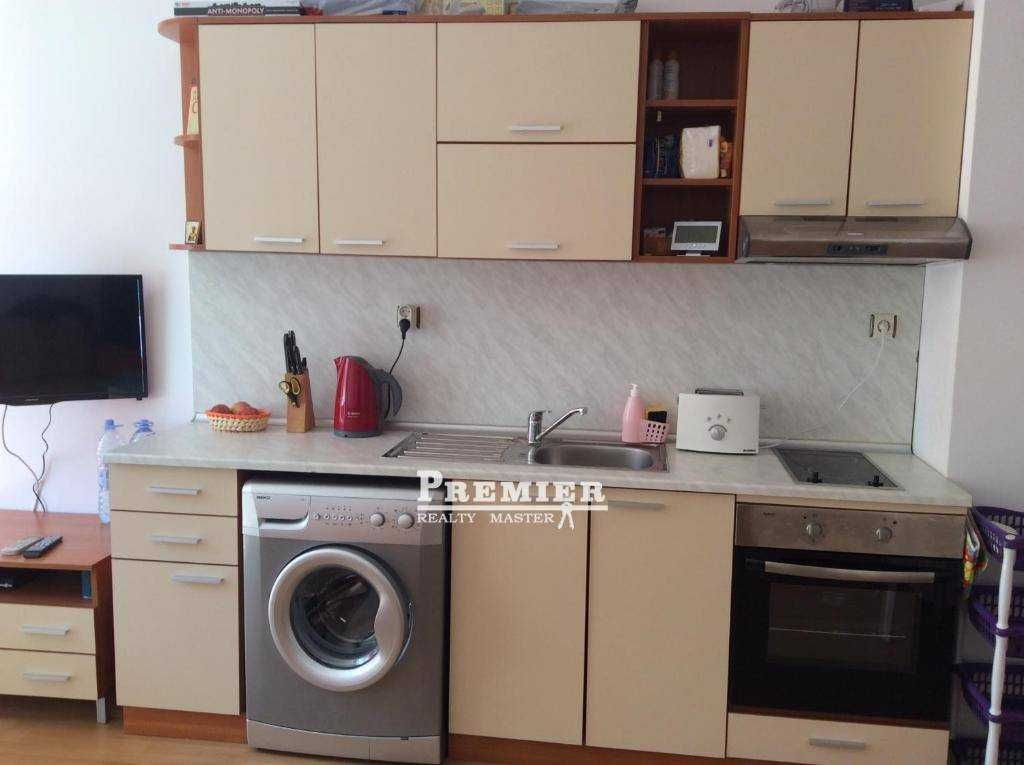 Продава се Двустаен апартамент в к.к. Слънчев бряг - 54 кв.м за 843 €/кв.м - Снимка #2