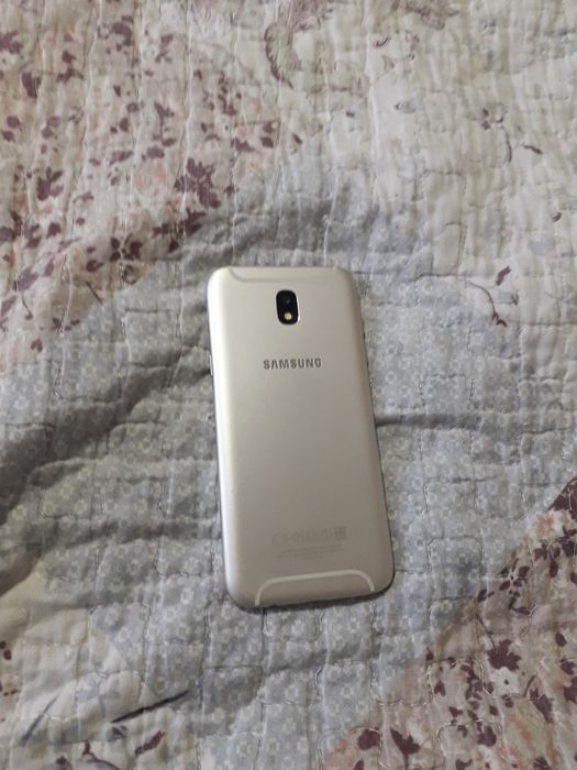 Продам Самсунг j5
